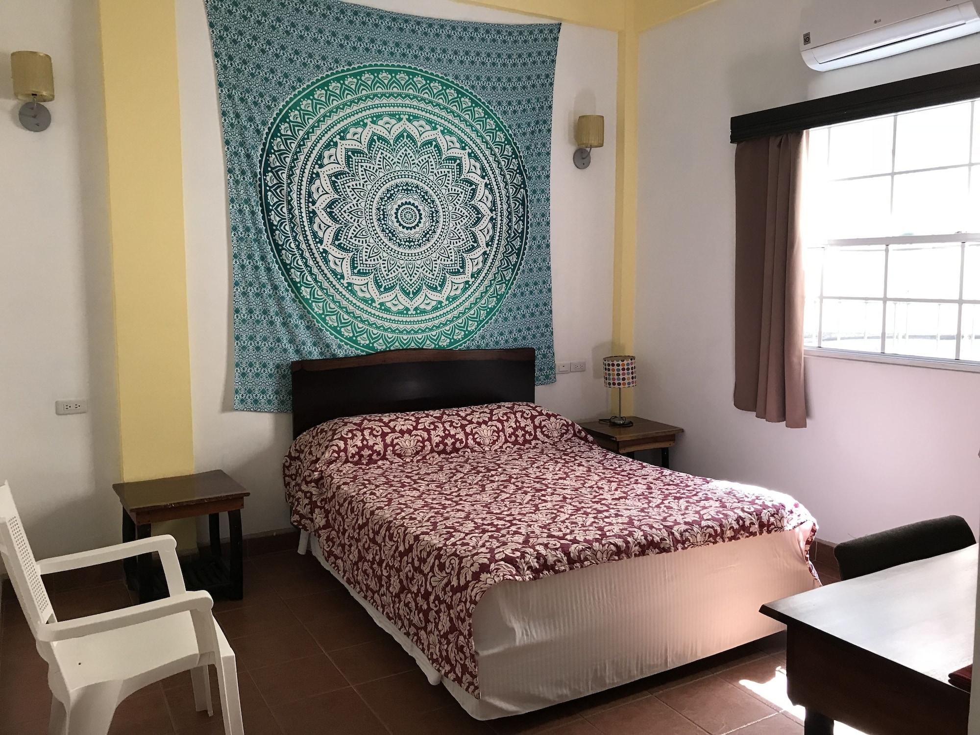 Easy Inn Hotel Белиз-Сити Экстерьер фото