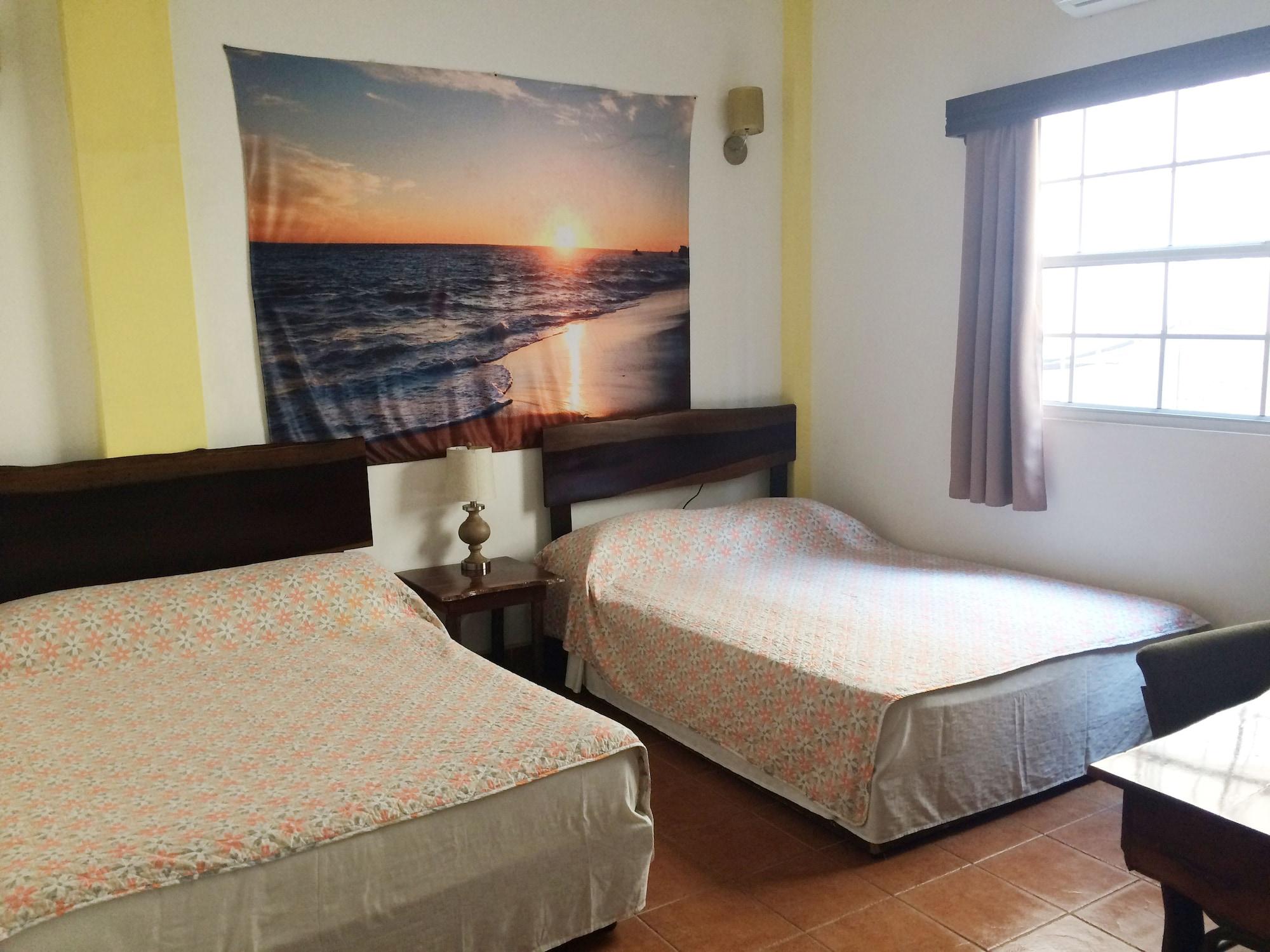 Easy Inn Hotel Белиз-Сити Экстерьер фото