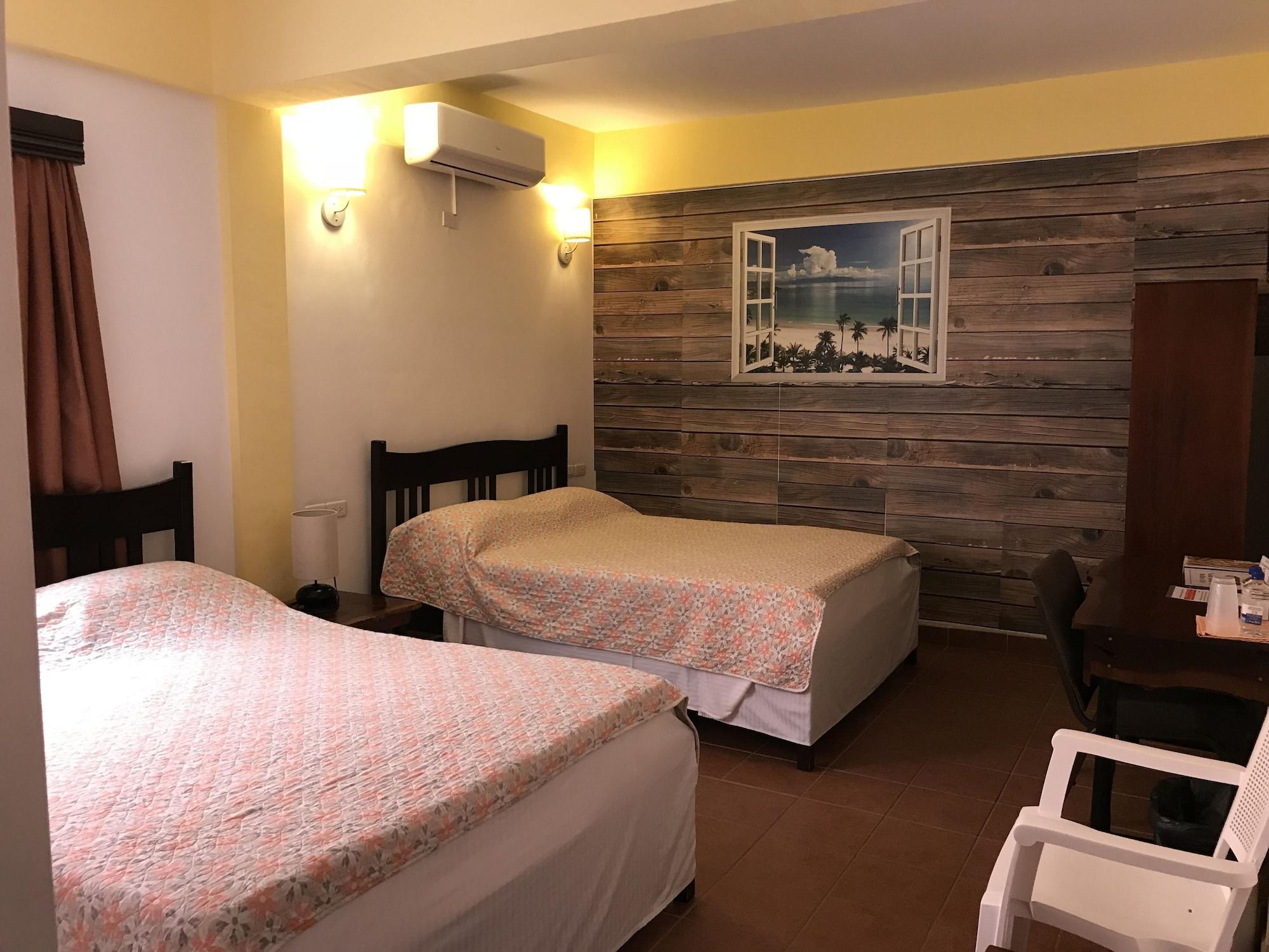 Easy Inn Hotel Белиз-Сити Экстерьер фото
