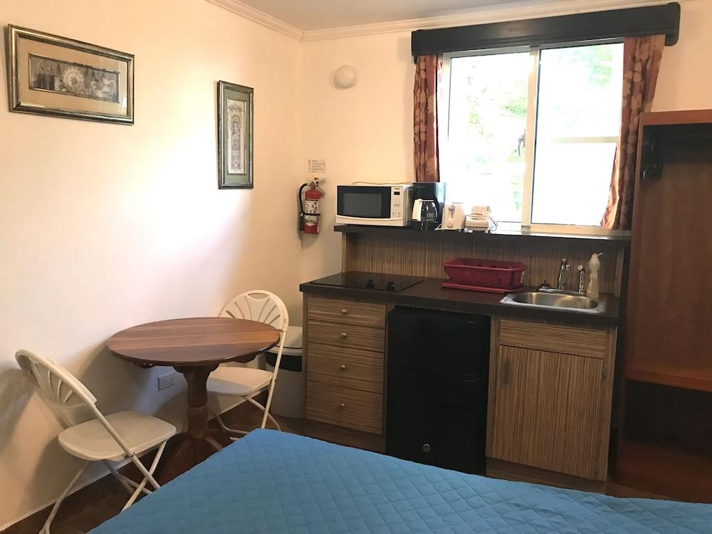 Easy Inn Hotel Белиз-Сити Экстерьер фото